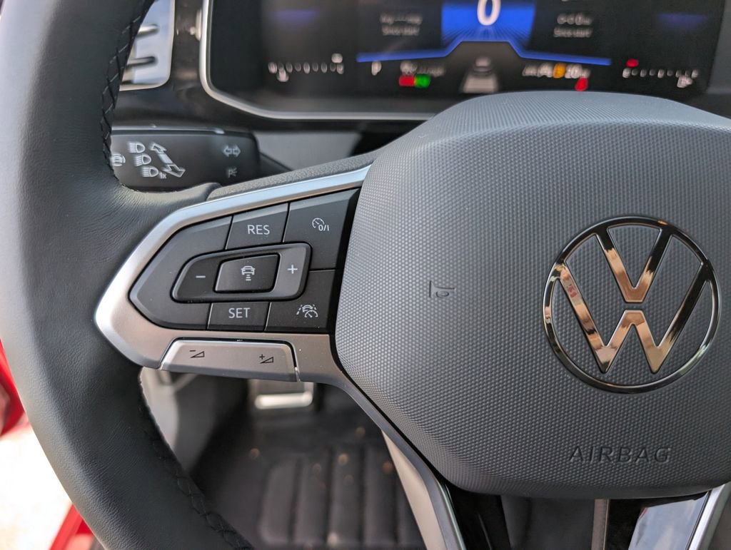 Used 2025 Volkswagen Jetta Sport image 15