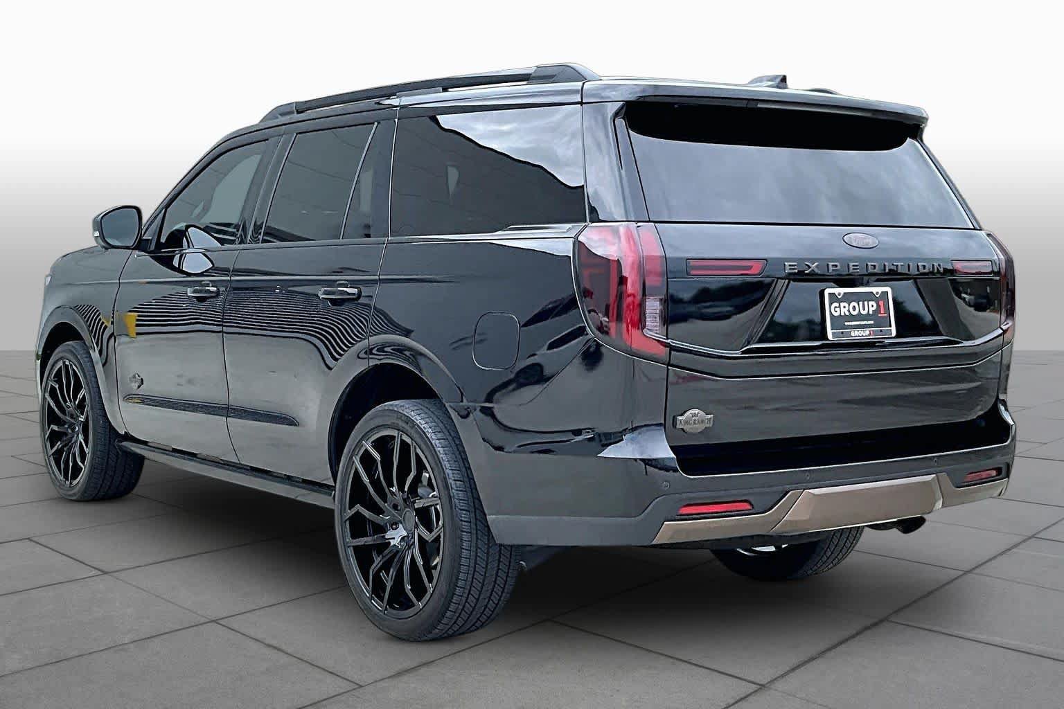 Used 2025 Ford Expedition King Ranch AWD/4WD image 11