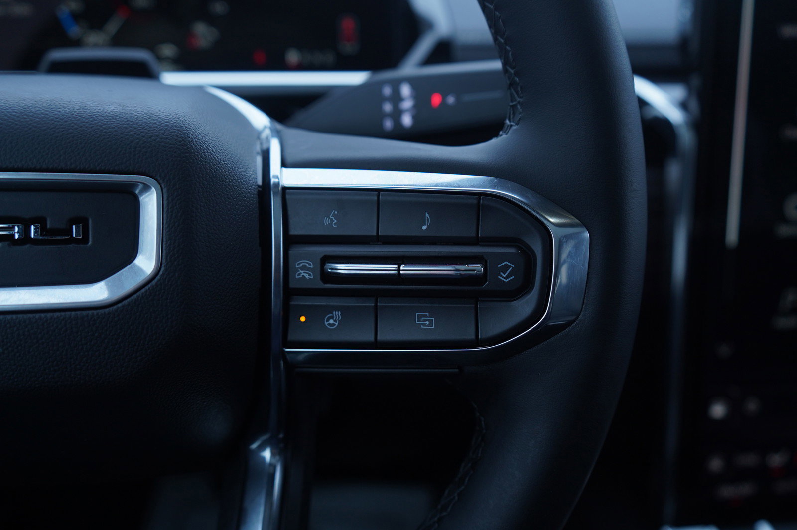 Used 2025 GMC Sierra EV Denali image 18