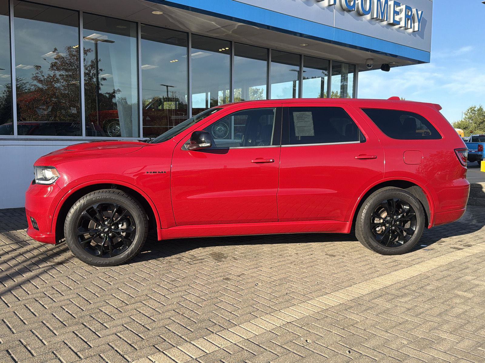 Used 2020 Dodge Durango R/T w/ Blacktop Package AWD/4WD image 2