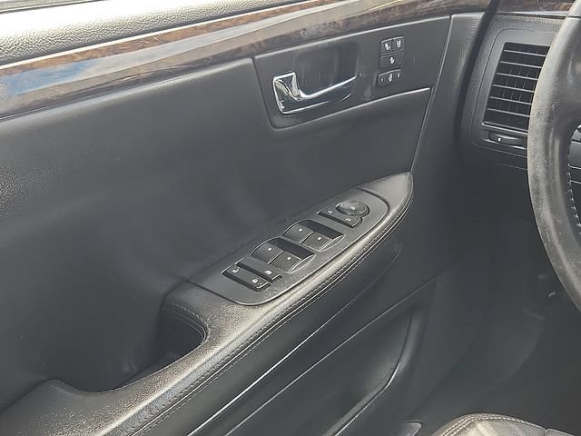 Used 2010 Cadillac DTS Luxury FWD image 11