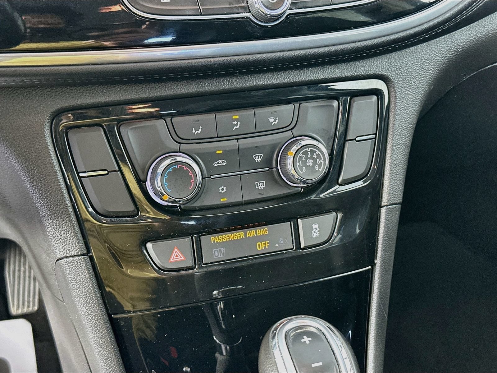 Used 2018 Buick Encore Preferred FWD image 15