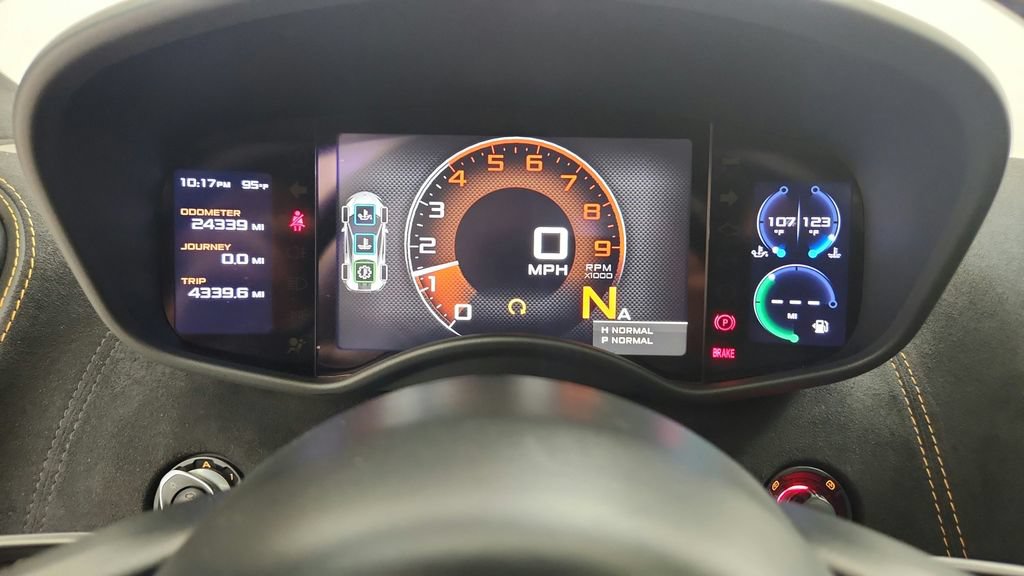 Used 2016 McLaren 570S Coupe RWD image 33