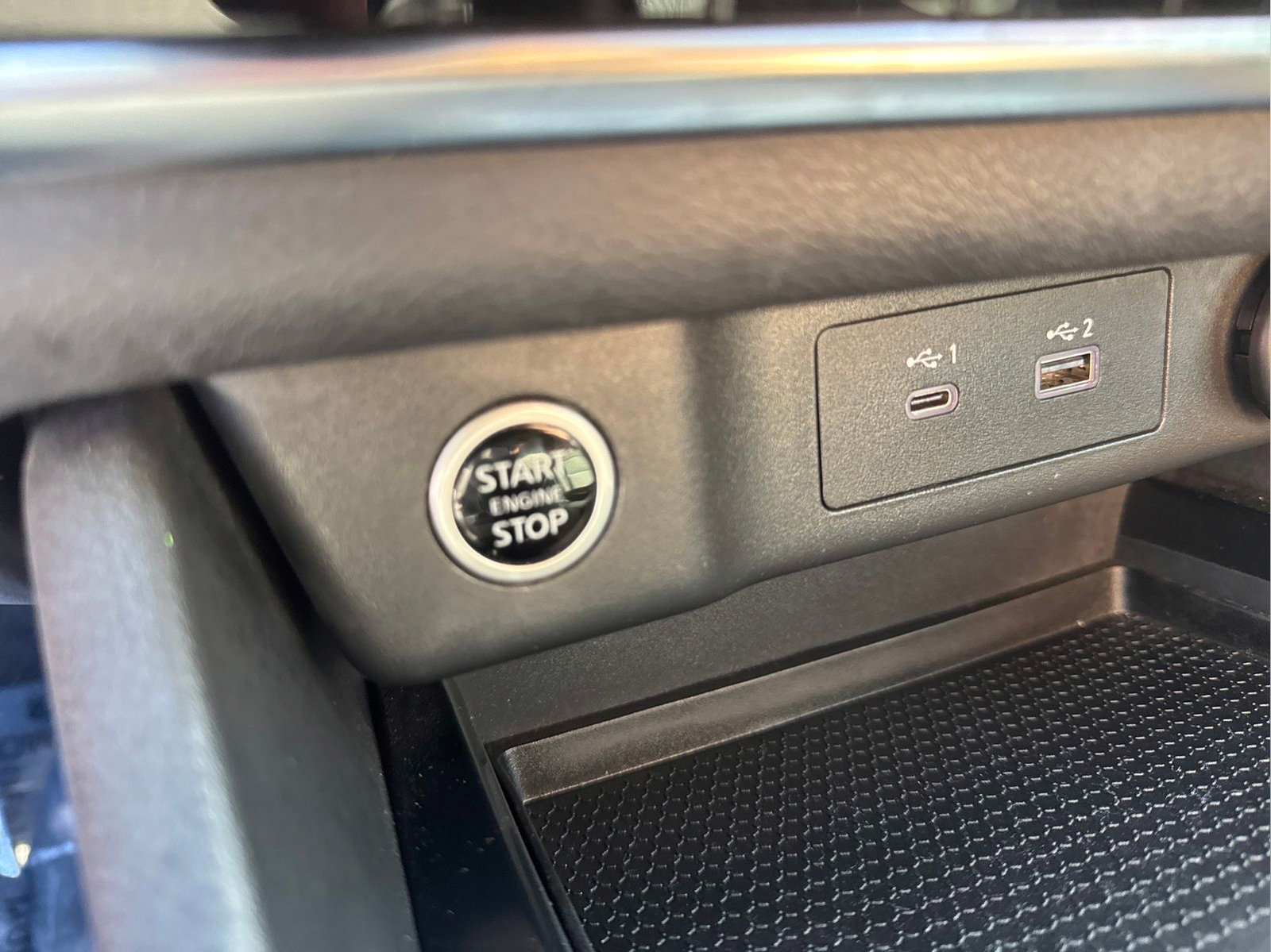 Certified 2022 Nissan Rogue SV FWD image 24