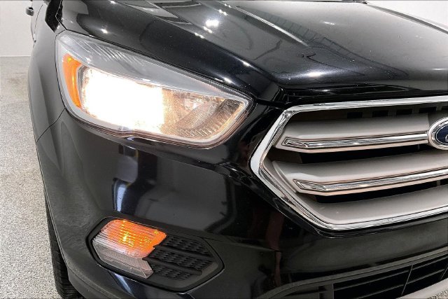 Used 2018 Ford Escape SE AWD/4WD image 38