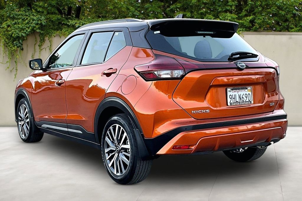Used 2023 Nissan Kicks SR image 4