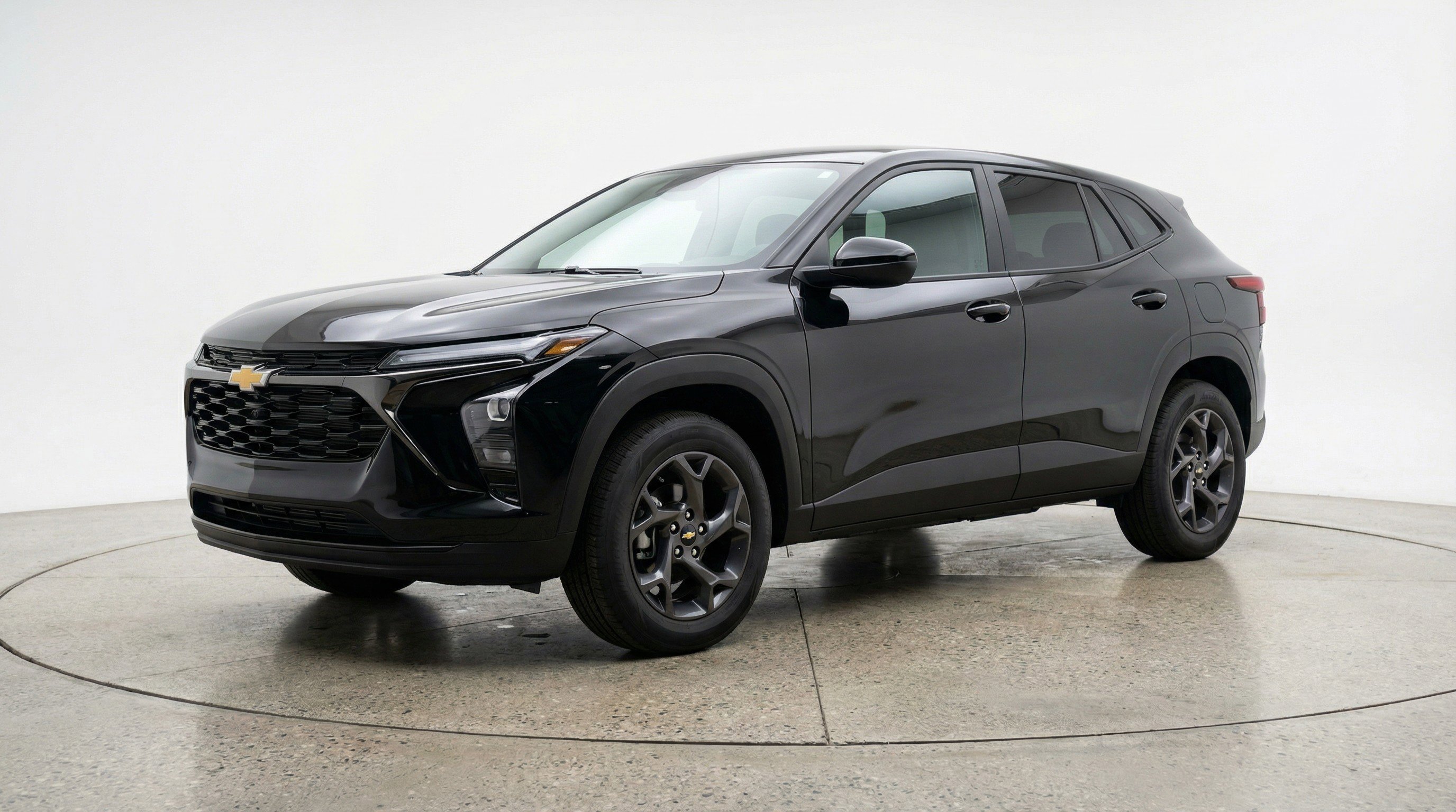 Used 2025 Chevrolet Trax LT FWD image 3