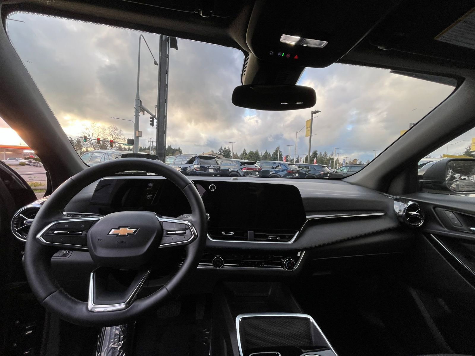 Used 2025 Chevrolet Equinox LT image 33