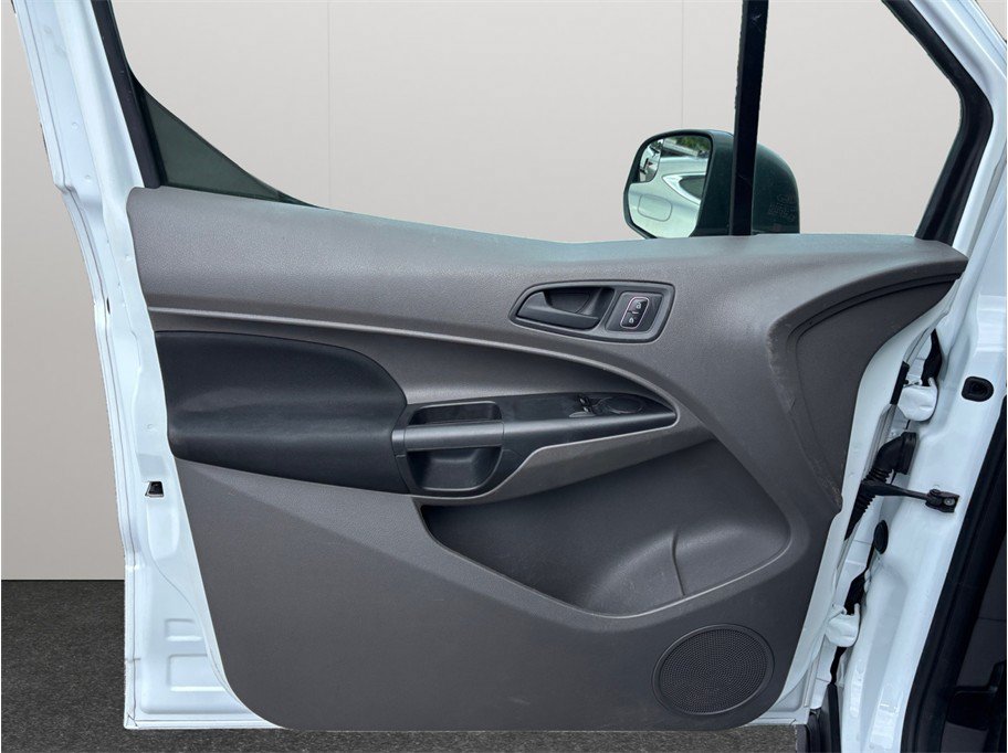 Used 2020 Ford Transit Connect XL FWD image 17