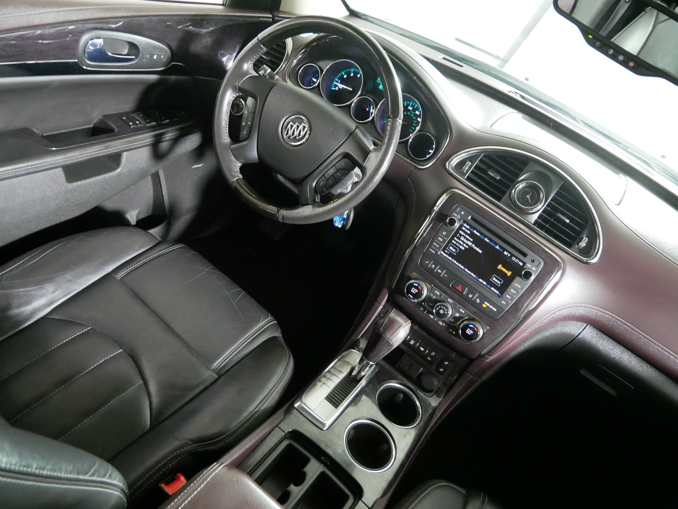 Used 2015 Buick Enclave Leather w/ Trailering Package AWD/4WD image 9