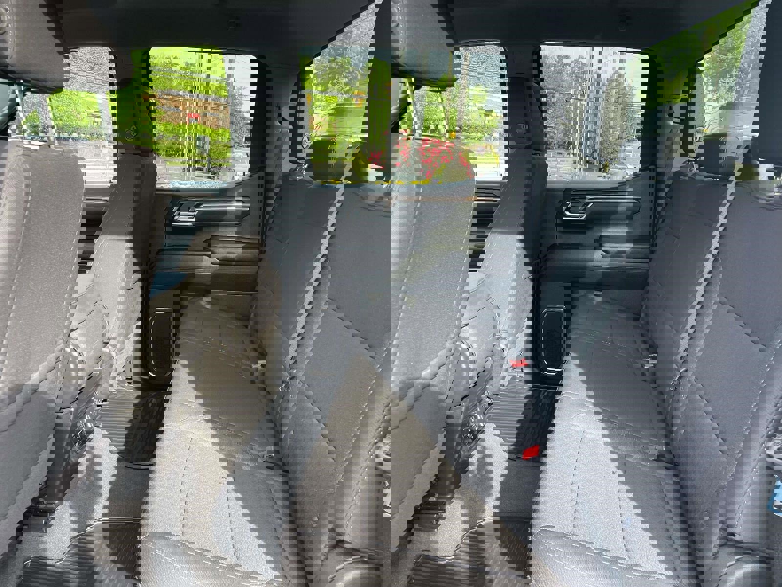 Used 2025 Chevrolet Silverado 1500 LT image 20