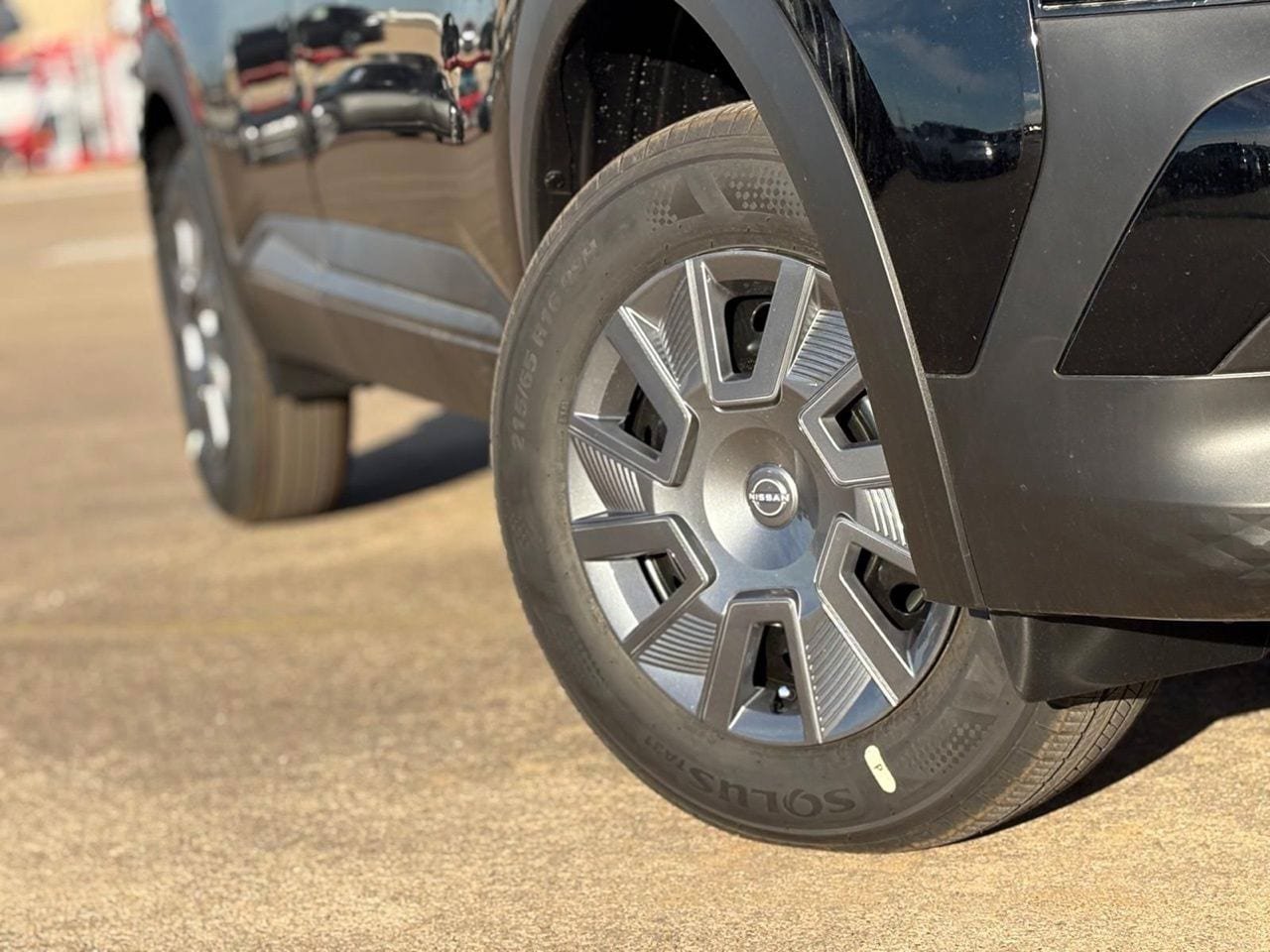 New 2026 Nissan Kicks S FWD image 7