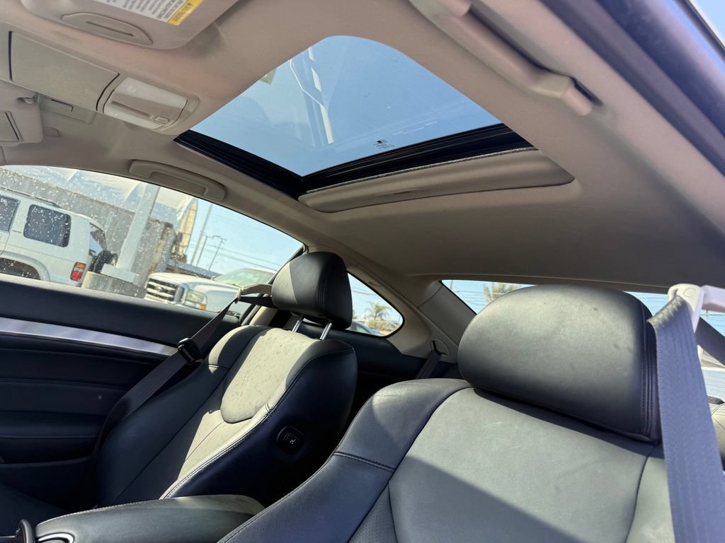 Used 2015 INFINITI Q60 Journey w/ Premium Package RWD image 5