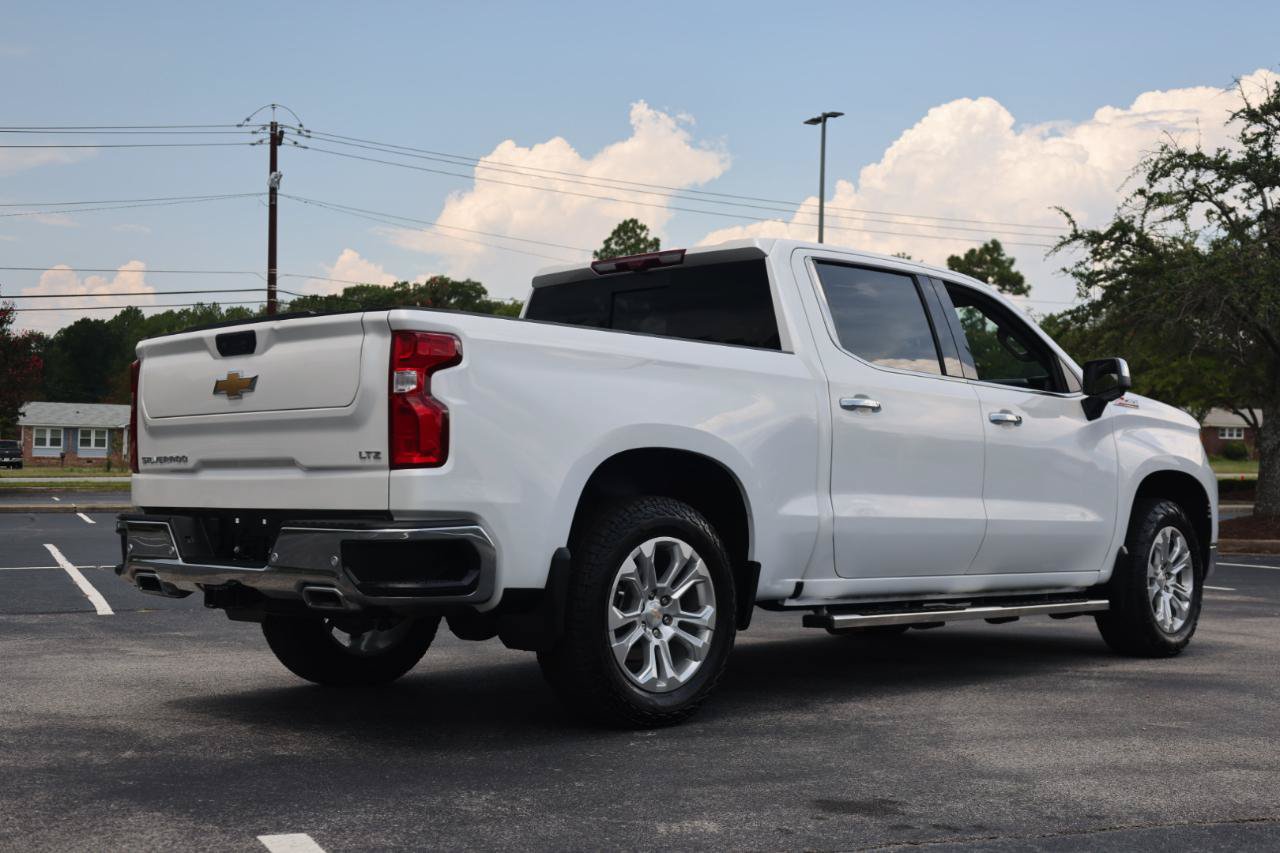 Used 2024 Chevrolet Silverado 1500 LTZ w/ LTZ Premium Package AWD/4WD image 5