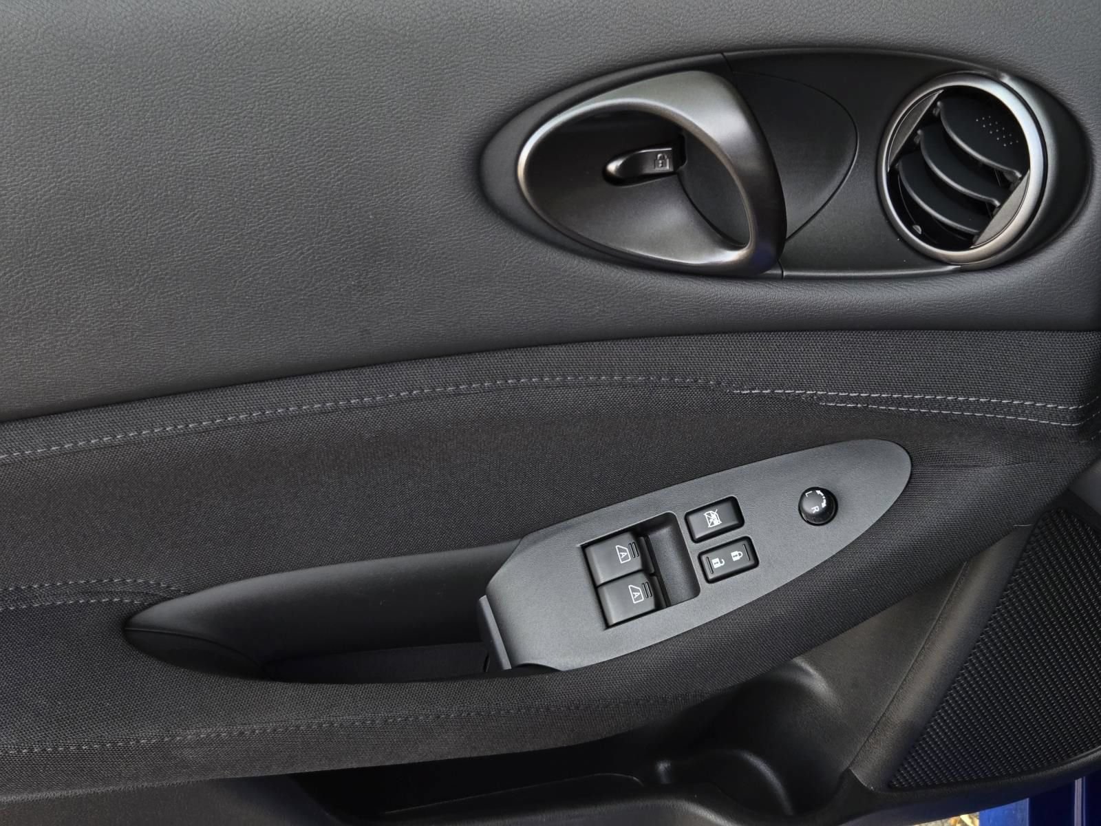 Used 2024 Nissan Z Sport w/ Floor Mat Package RWD image 16