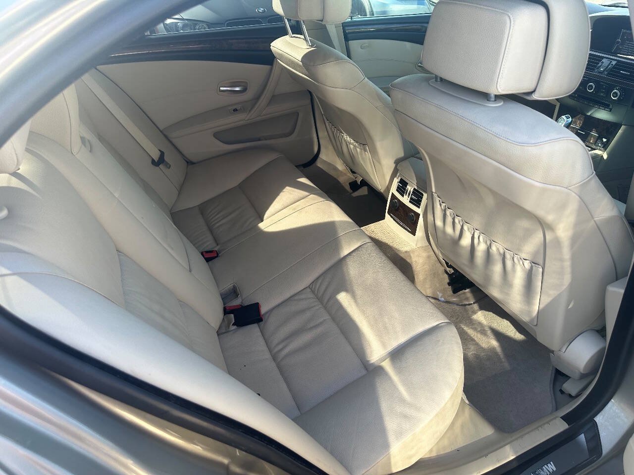 Used 2010 BMW 528i Sedan RWD image 15