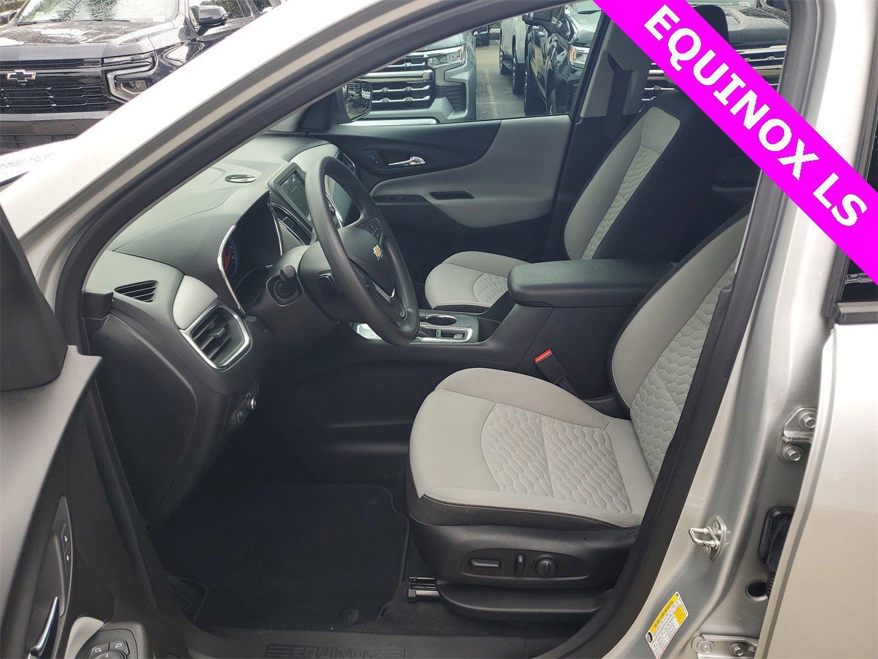 Used 2019 Chevrolet Equinox LS w/ LS Convenience Package image 16