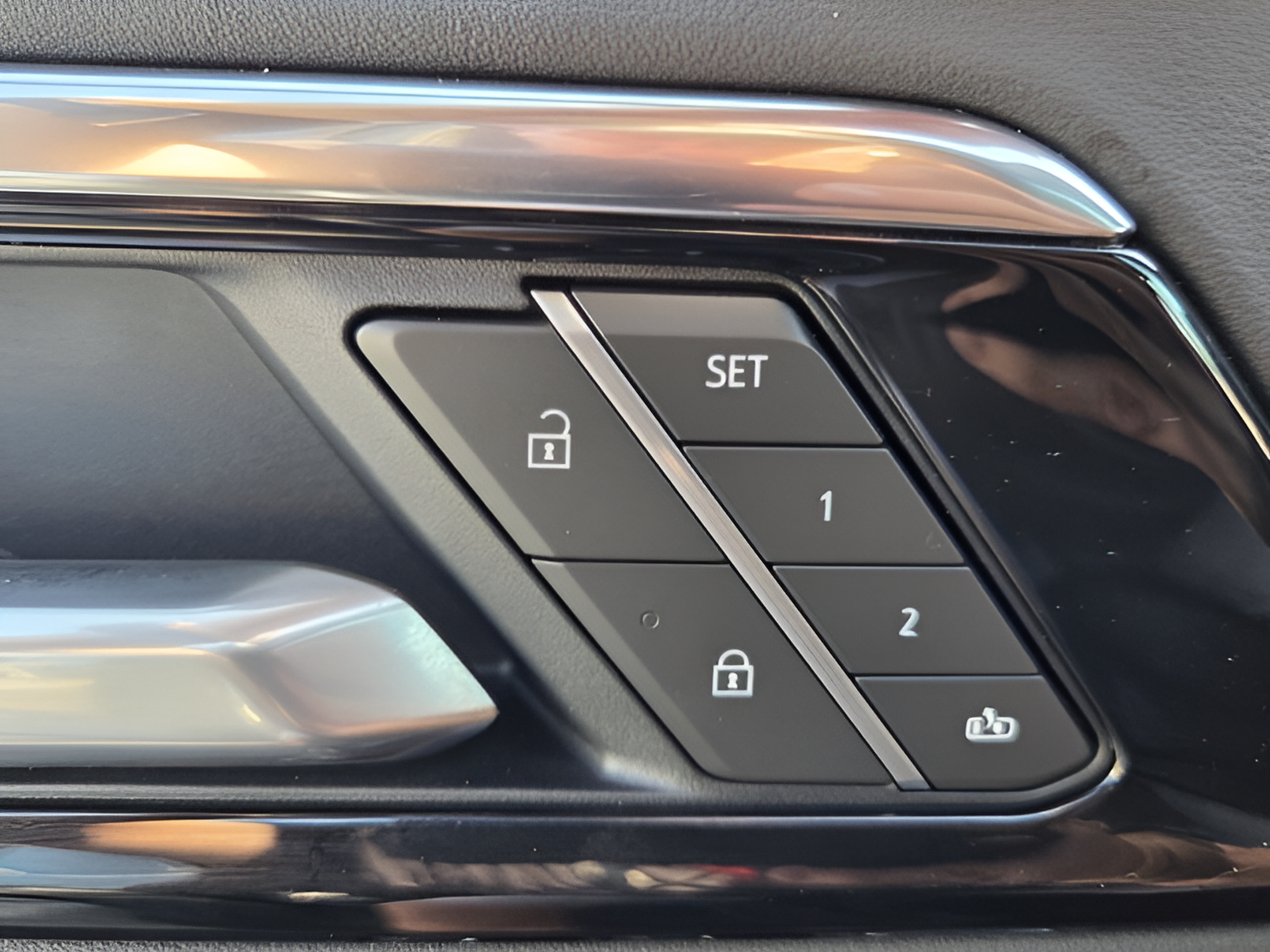 New 2026 Chevrolet Suburban High Country RWD image 32