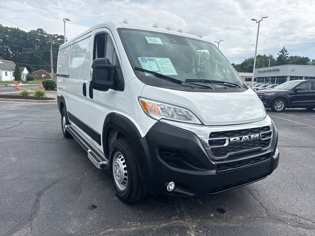 Used 2025 RAM ProMaster 2500 w/ U-Haul Equipment Group FWD image 4