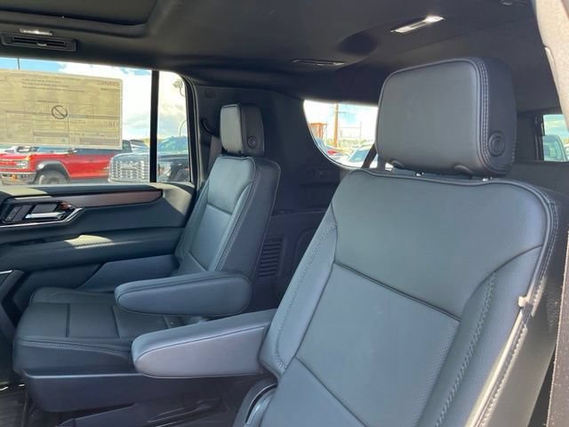 New 2026 GMC Yukon XL Denali w/ Denali Reserve Package AWD/4WD image 17