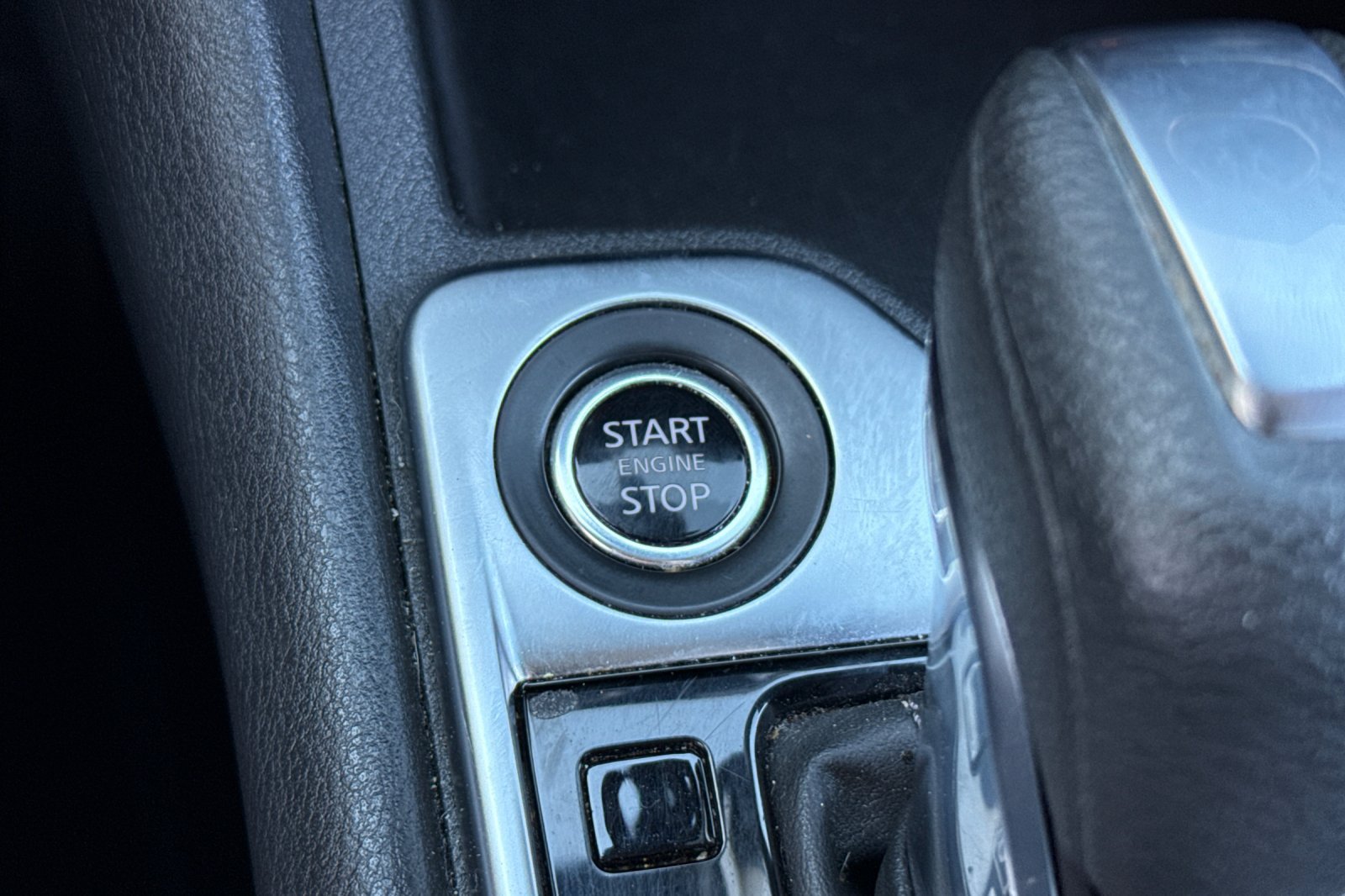 Certified 2024 Nissan Sentra SV FWD image 27