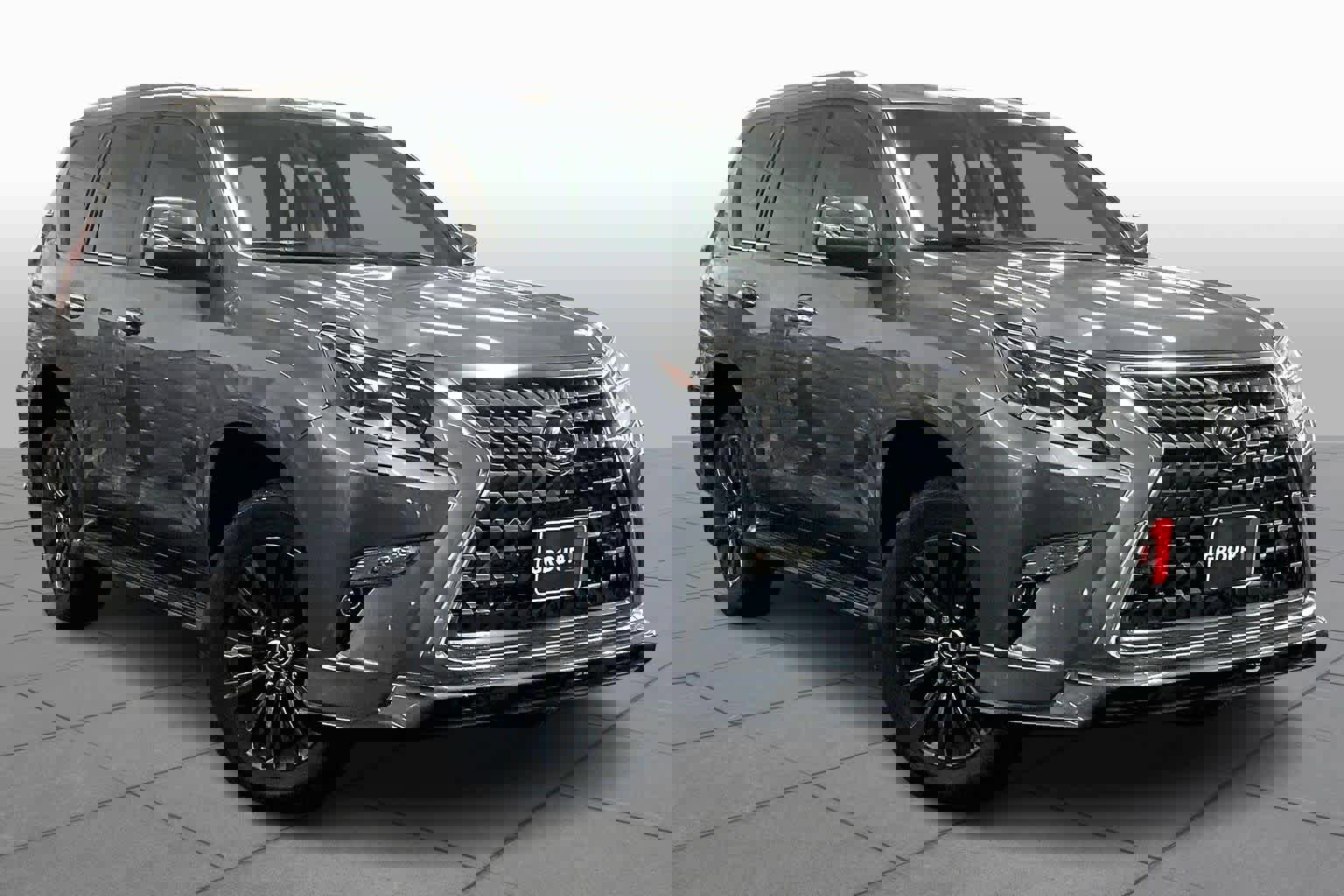 Used 2021 Lexus GX 460 Premium w/ Accessory Package image 3