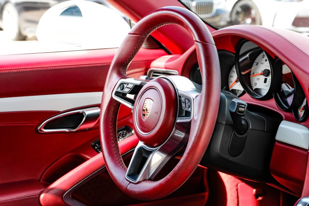 Used 2018 Porsche 911 Carrera RWD image 11