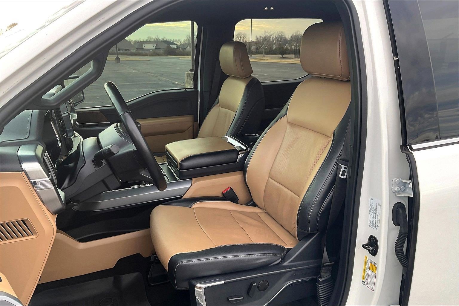 Used 2022 Ford F150 Lariat w/ Max Trailer Tow Package image 7