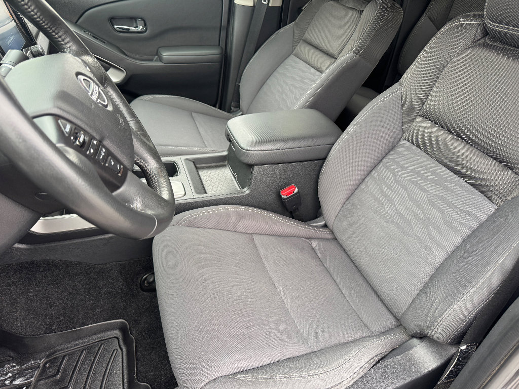 Used 2023 Nissan Frontier SV w/ Technology Package image 11