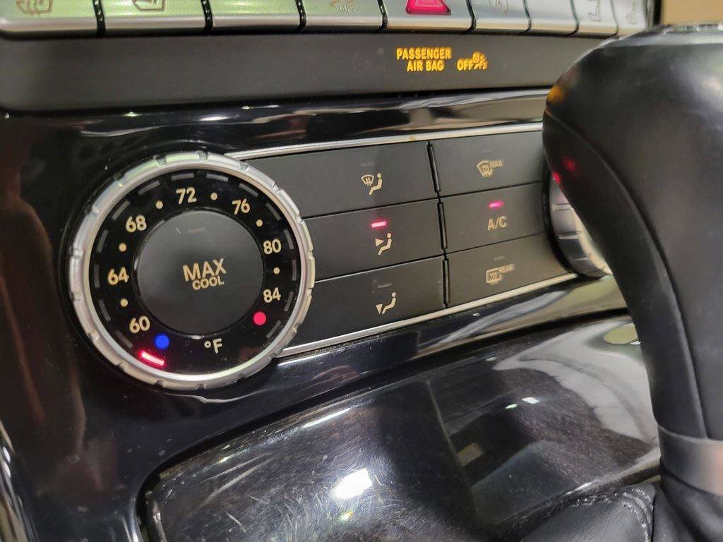 Used 2015 Mercedes-Benz SLK 350 image 21