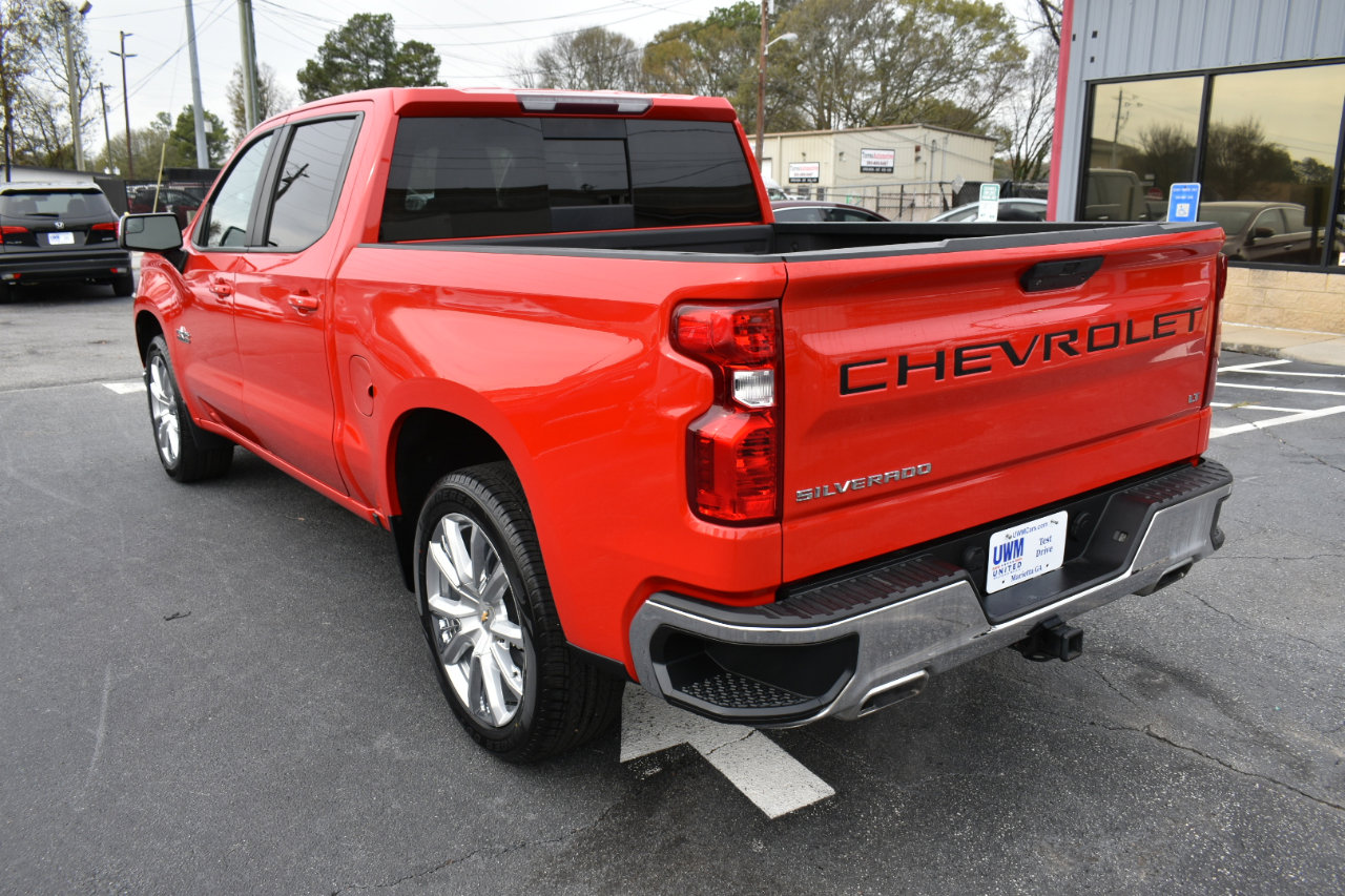 Used 2019 Chevrolet Silverado 1500 LT w/ Texas Edition image 8