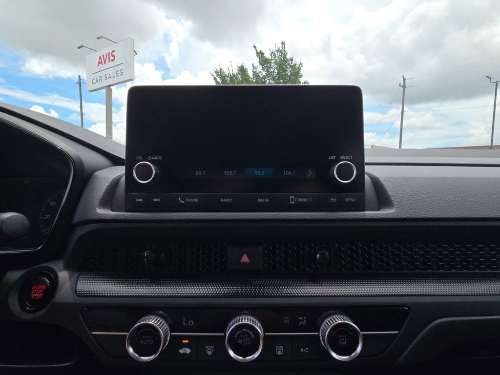 Used 2025 Honda CR-V LX image 18