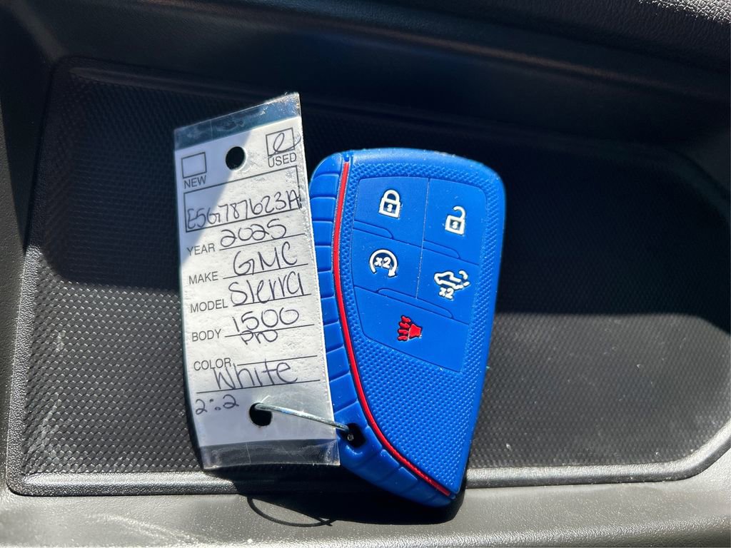 Used 2025 GMC Sierra 1500 Pro w/ Convenience Package image 32