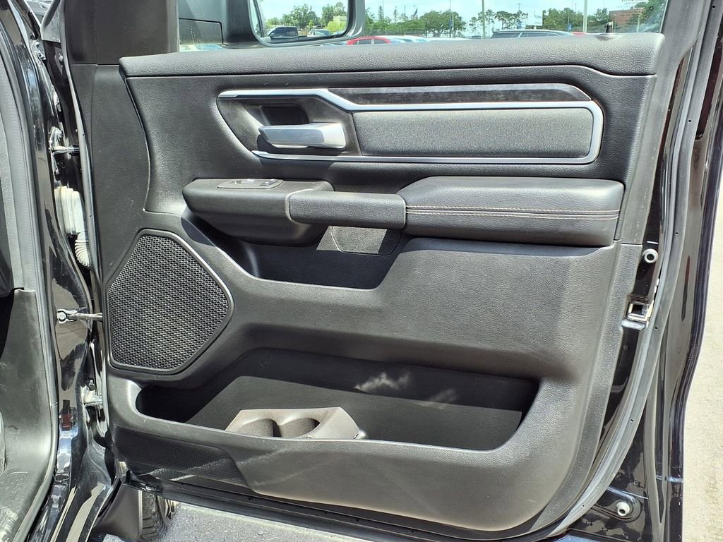 Used 2022 RAM 1500 Big Horn AWD/4WD image 12