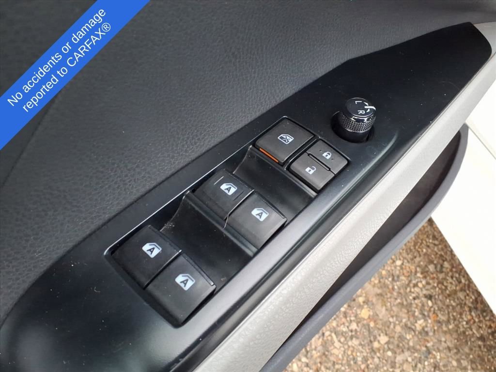 Used 2019 Toyota Camry SE image 16