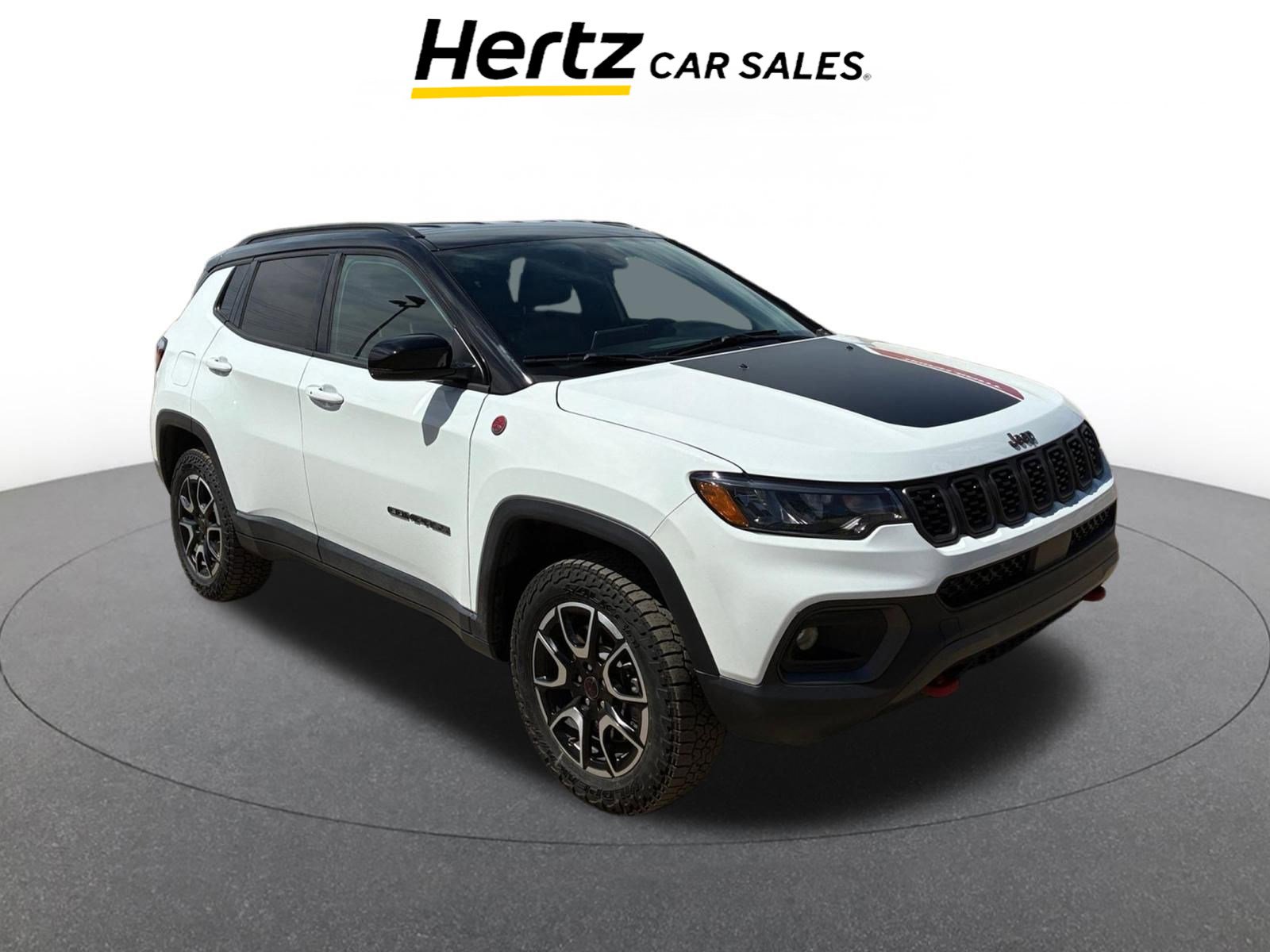 Used 2025 Jeep Compass Trailhawk image 1