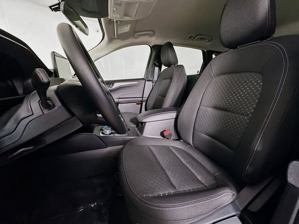 New 2026 Ford Escape Active FWD image 12