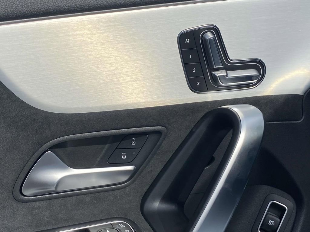 Certified 2025 Mercedes-Benz CLA 250 image 16