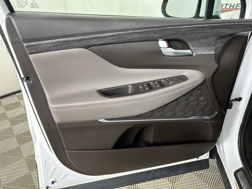 Used 2019 Hyundai Santa Fe Limited FWD image 11