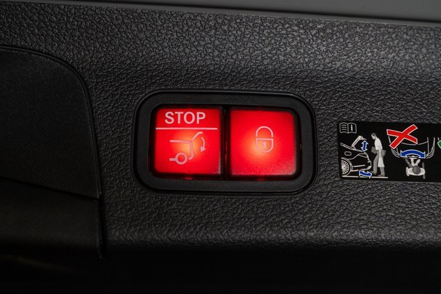 New 2026 Mercedes-Benz GLS 450 4MATIC image 40