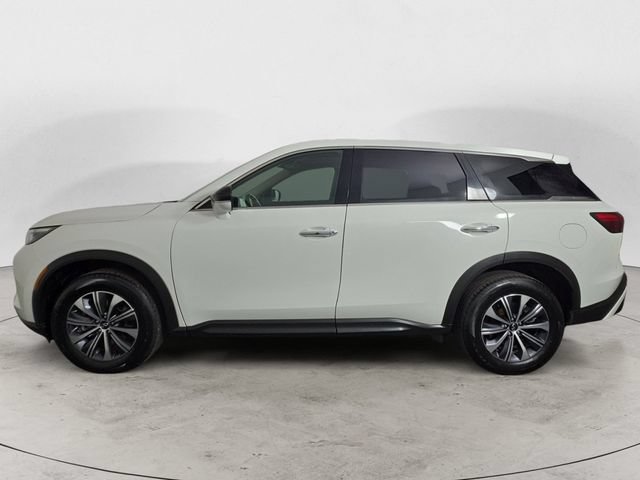 Used 2024 INFINITI QX60 Pure AWD/4WD image 2