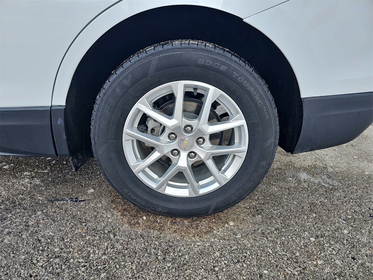 Used 2023 Chevrolet Equinox LT image 33