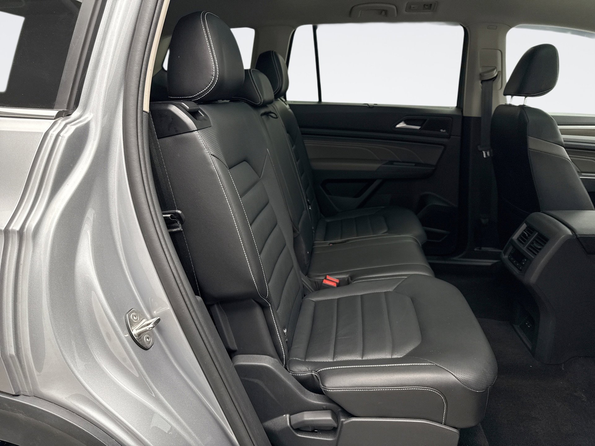 Used 2021 Volkswagen Atlas SEL Premium image 21