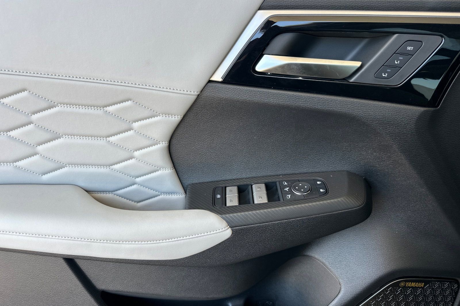 New 2025 Mitsubishi Outlander SEL image 10