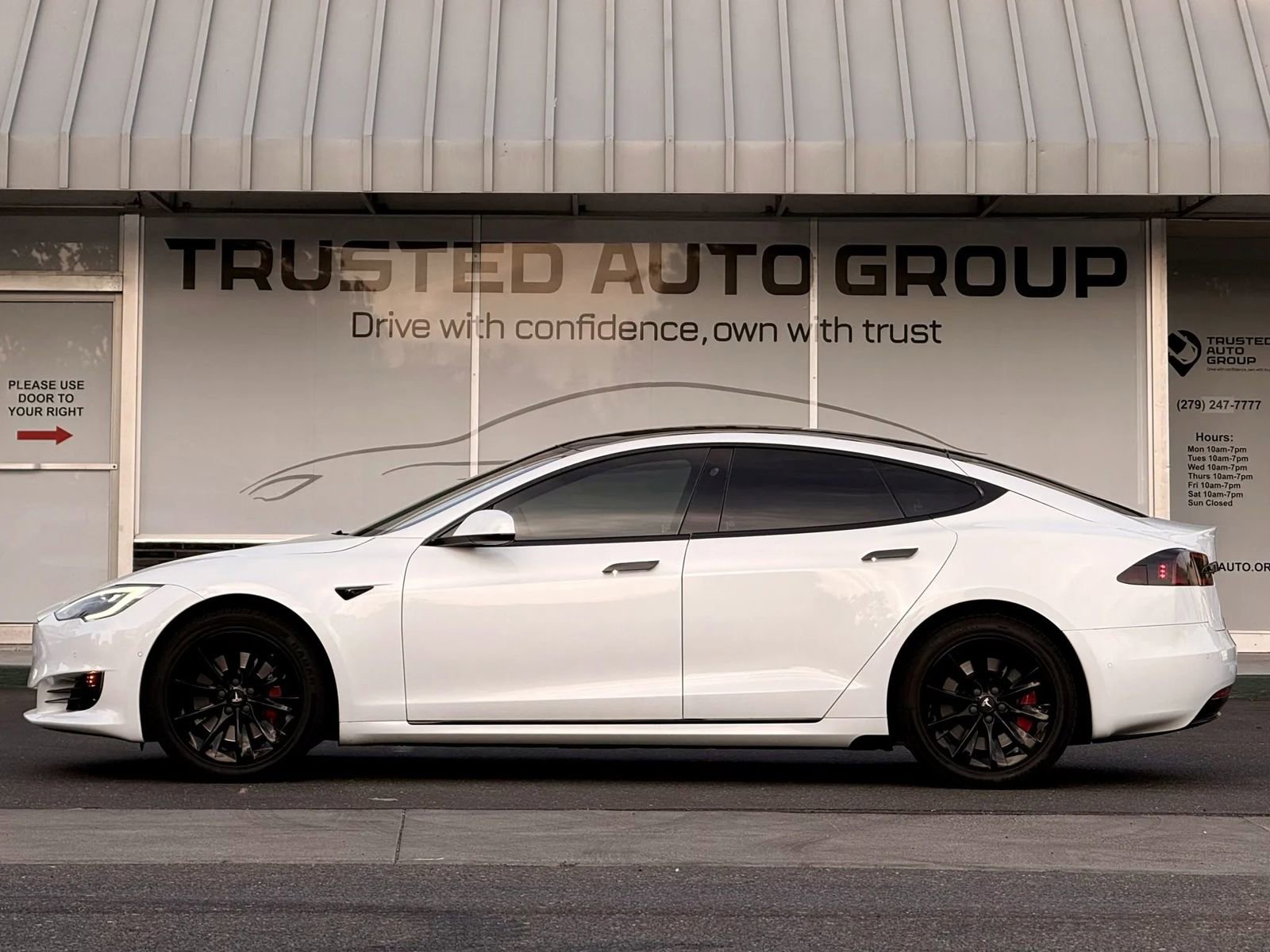 Used 2018 Tesla Model S 75D AWD/4WD image 5