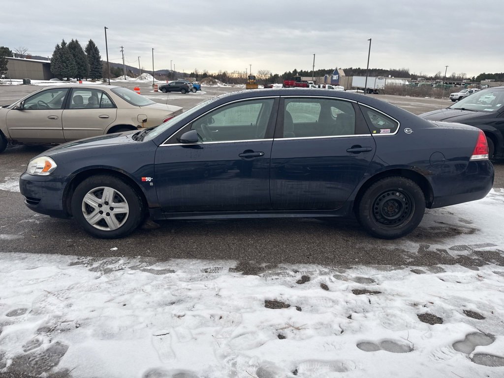 Used 2009 Chevrolet Impala LS image 2