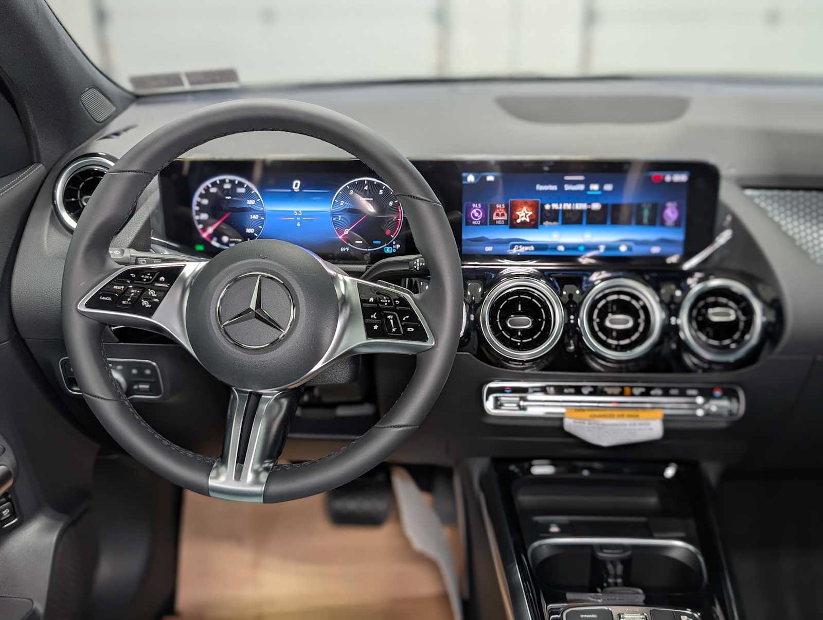 New 2026 Mercedes-Benz GLA 250 4MATIC image 5