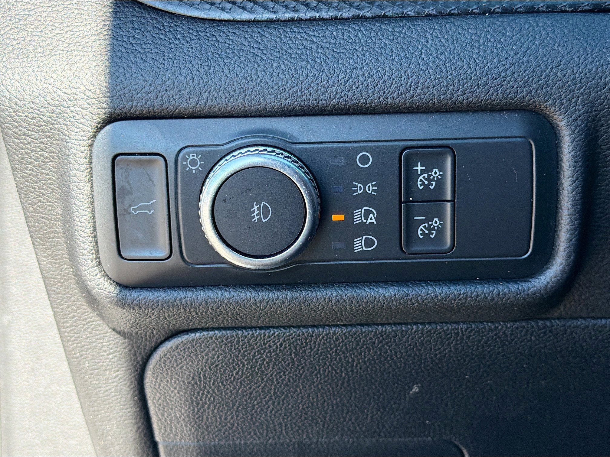 Used 2022 Ford Explorer ST-Line w/ Class IV Trailer Tow Package image 34