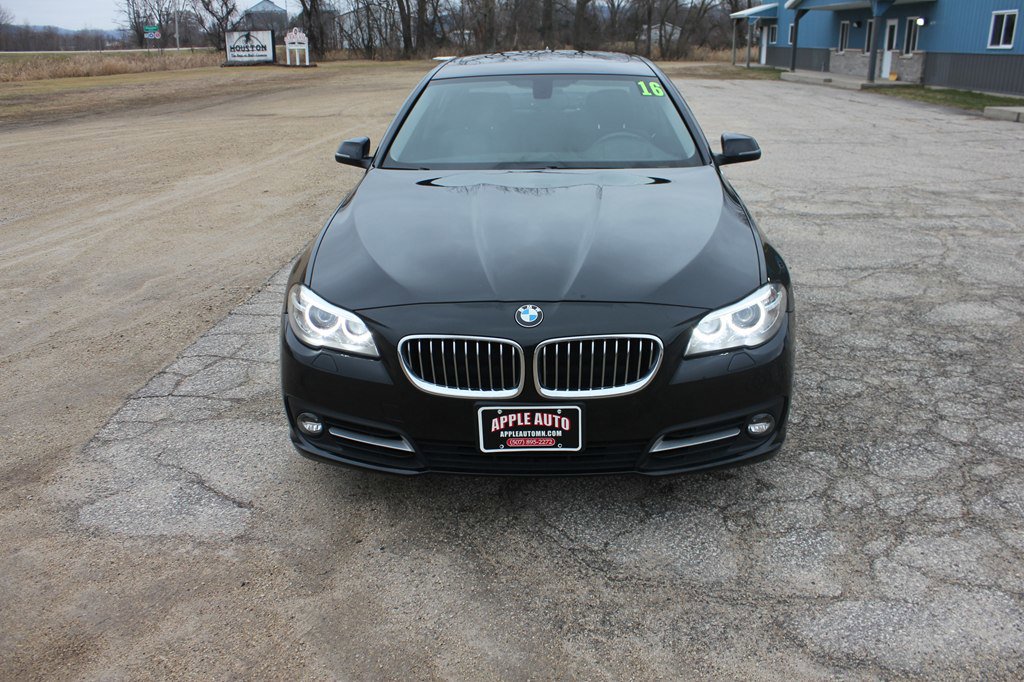 Used 2016 BMW 528i xDrive Sedan image 3
