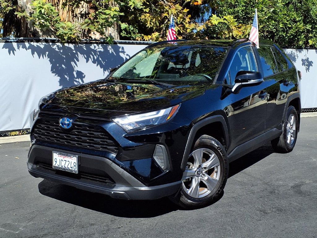 Used 2023 Toyota RAV4 XLE w/ Convenience Package AWD/4WD image 2
